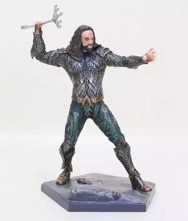 Коллекционная фигурка Aquaman с трезубцем 18 см (88d5f321)
