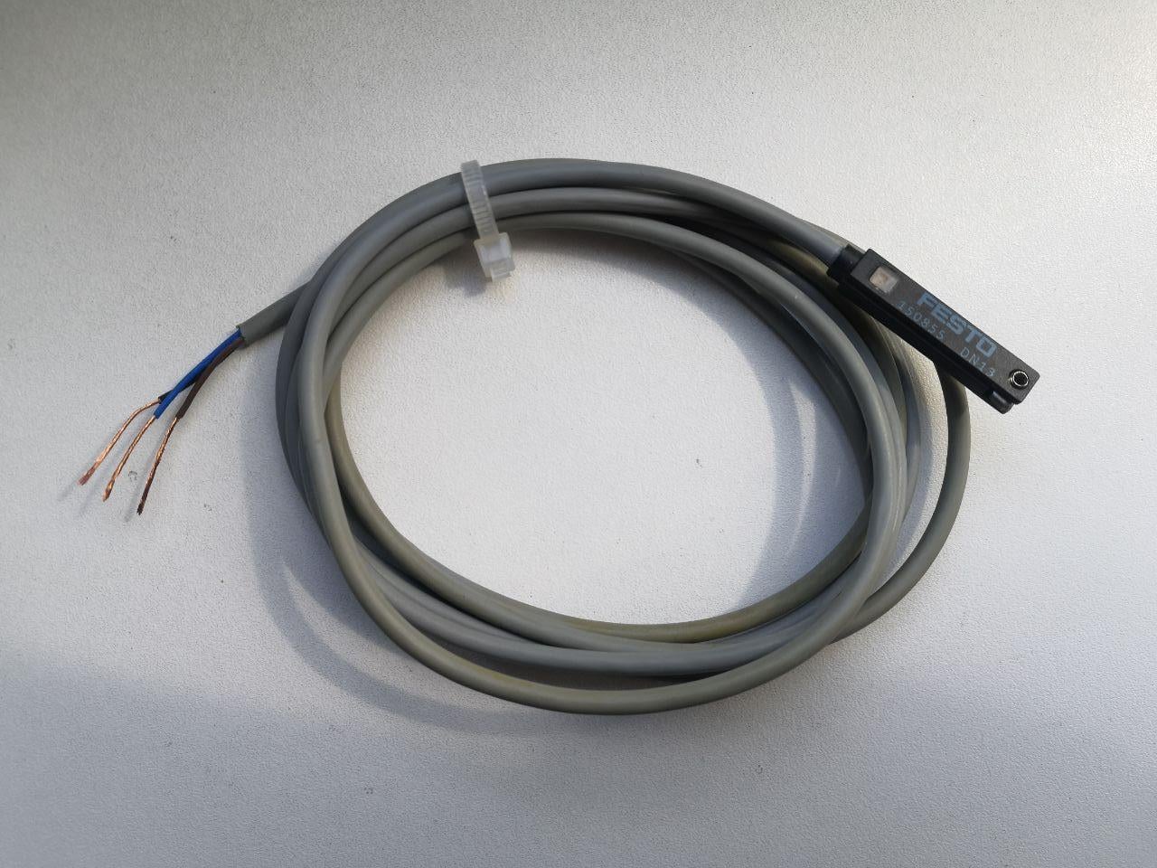 Датчик положения Festo SME-8-K-LED-24
