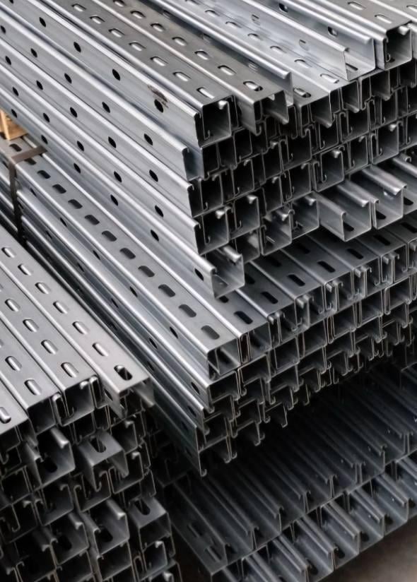 Профіль для кріплення сонячних панелей оцинкований 41х40 мм