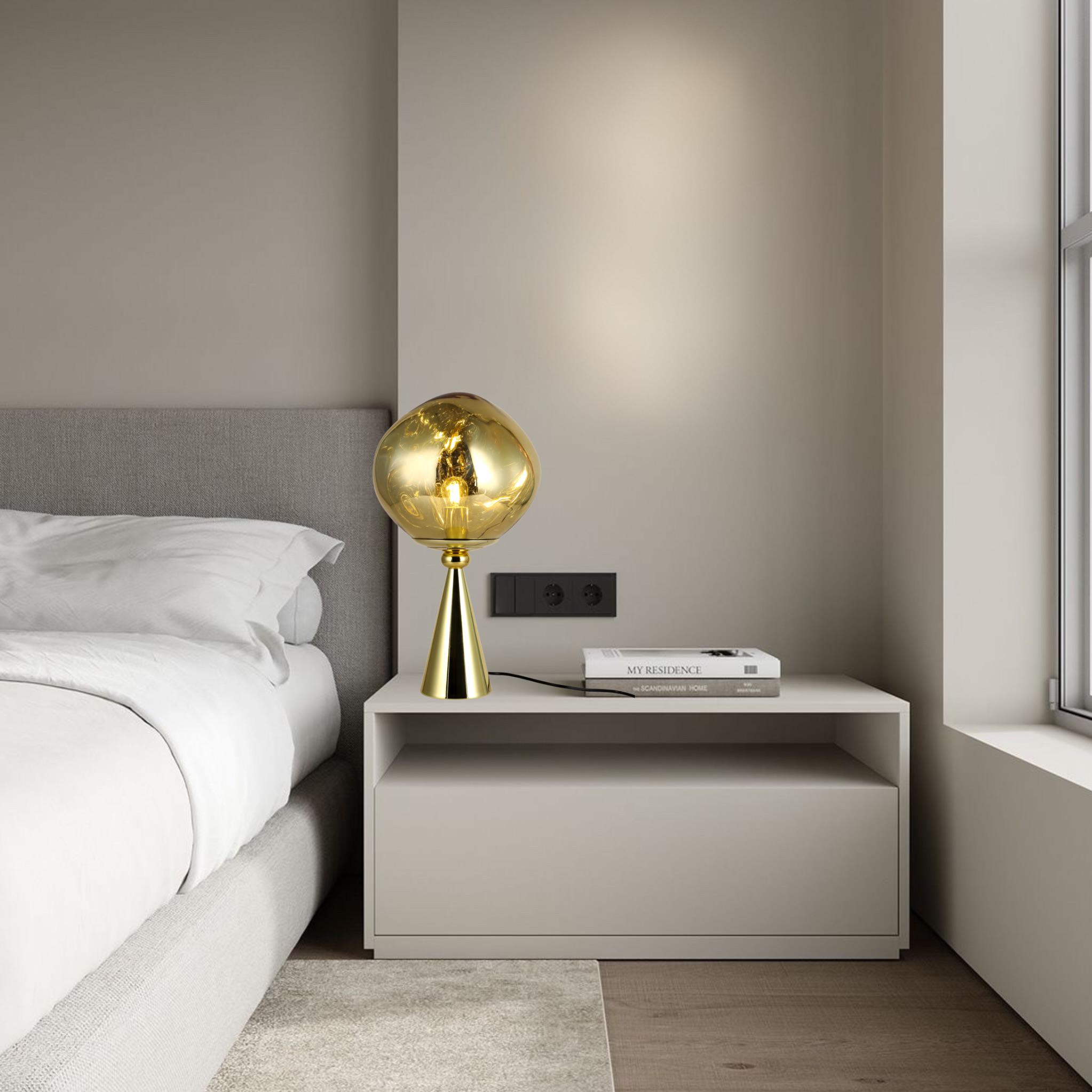 Лампа дизайнерська Melt з плафоном 28 см Золотистий (93-T01-1) - фото 3 Лампа дизайнерська Melt з плафоном 28 см Золотистий (93-T01-1) - фото 3