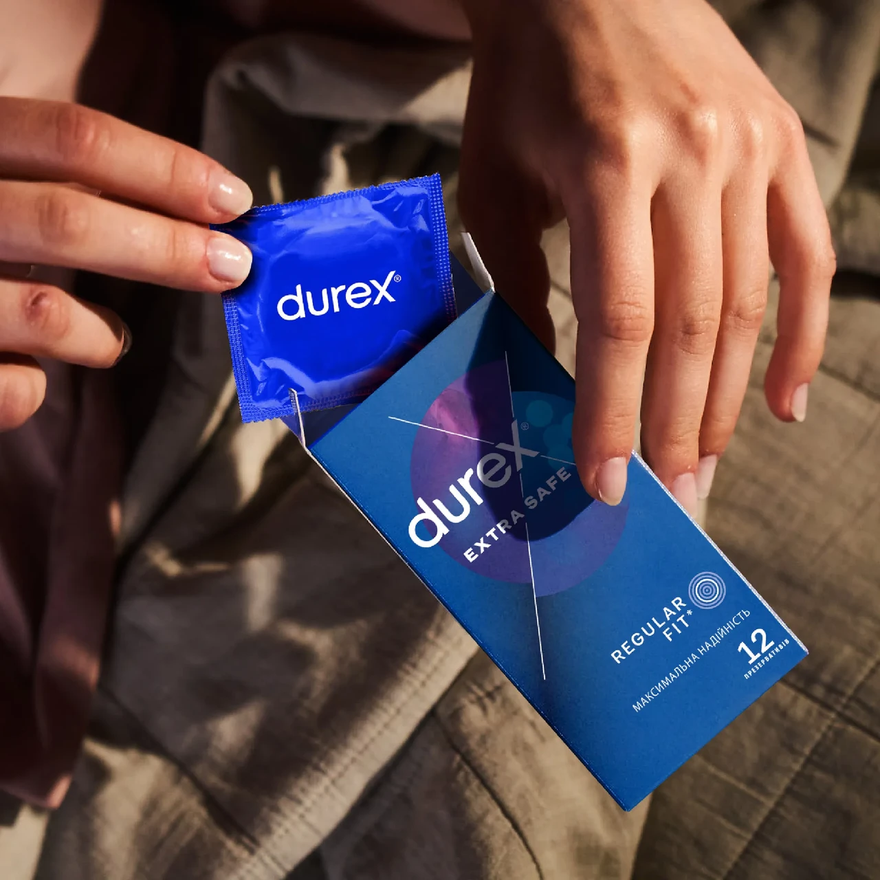 Презервативи латексні Durex Extra Safe 12 шт. (000003831) - фото 4 Презервативи латексні Durex Extra Safe 12 шт. (000003831) - фото 4