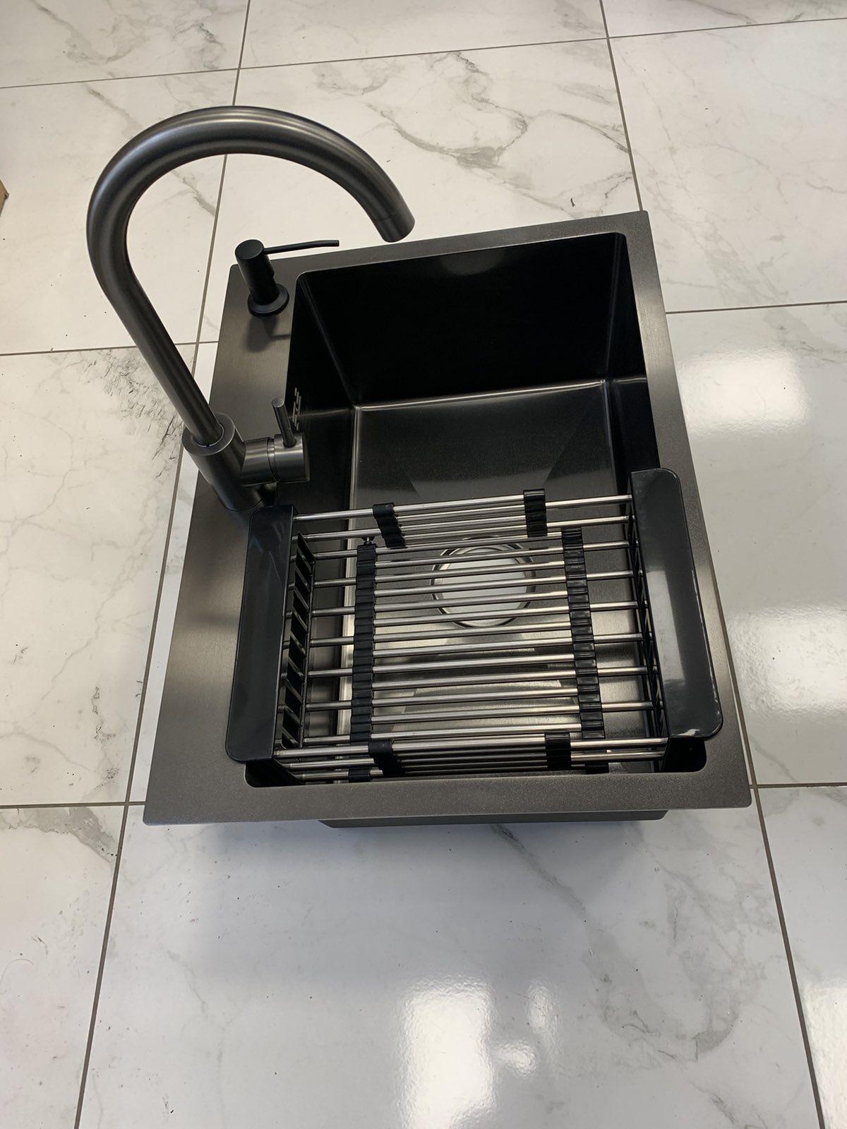 Мийка для кухні Kroner KRP Schwarze 6050HM PVD 30/10 мм та змішувач Kroner 063 PVD (25260К) - фото 2 Мийка для кухні Kroner KRP Schwarze 6050HM PVD 30/10 мм та змішувач Kroner 063 PVD (25260К) - фото 2