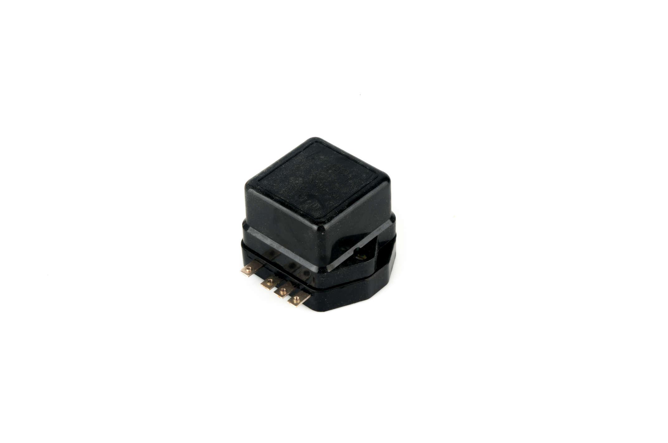 Реле регулятор напруги ІЖ 6V РР-1 JING (N-2512)