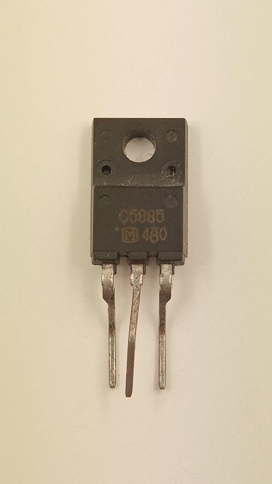Транзистор 2SC5885 npn+D1500V/6A/30W TO-220FP (29029) Транзистор 2SC5885 npn+D1500V/6A/30W TO-220FP (29029)