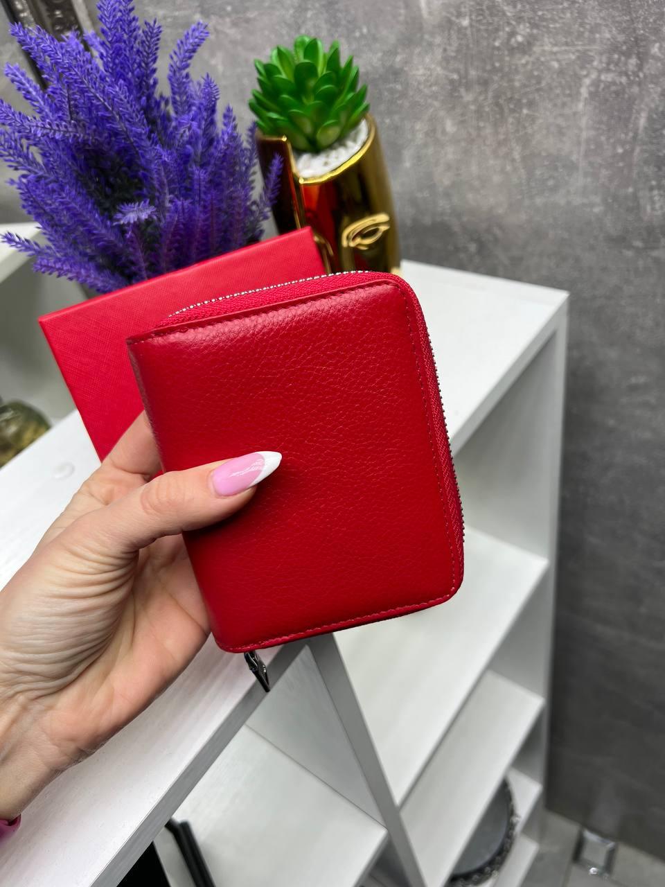 Кошелек кожаный женский маленький в коробке на магните из натуральной кожи Красный - фото 8 Кошелек кожаный женский маленький в коробке на магните из натуральной кожи Красный - фото 8