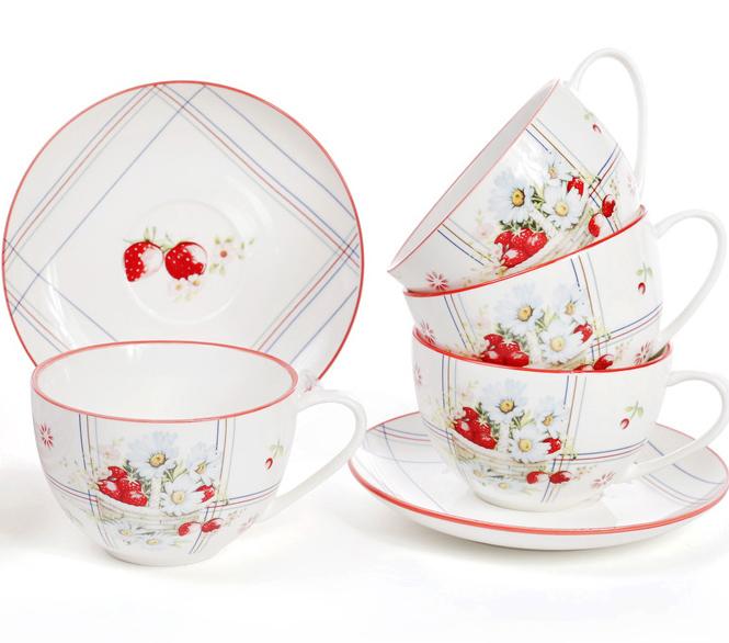 Чайный фарфоровый набор Земляничная фантазия 6 чашек 210 мл с блюдцами 12 пр. (BD-940-131)