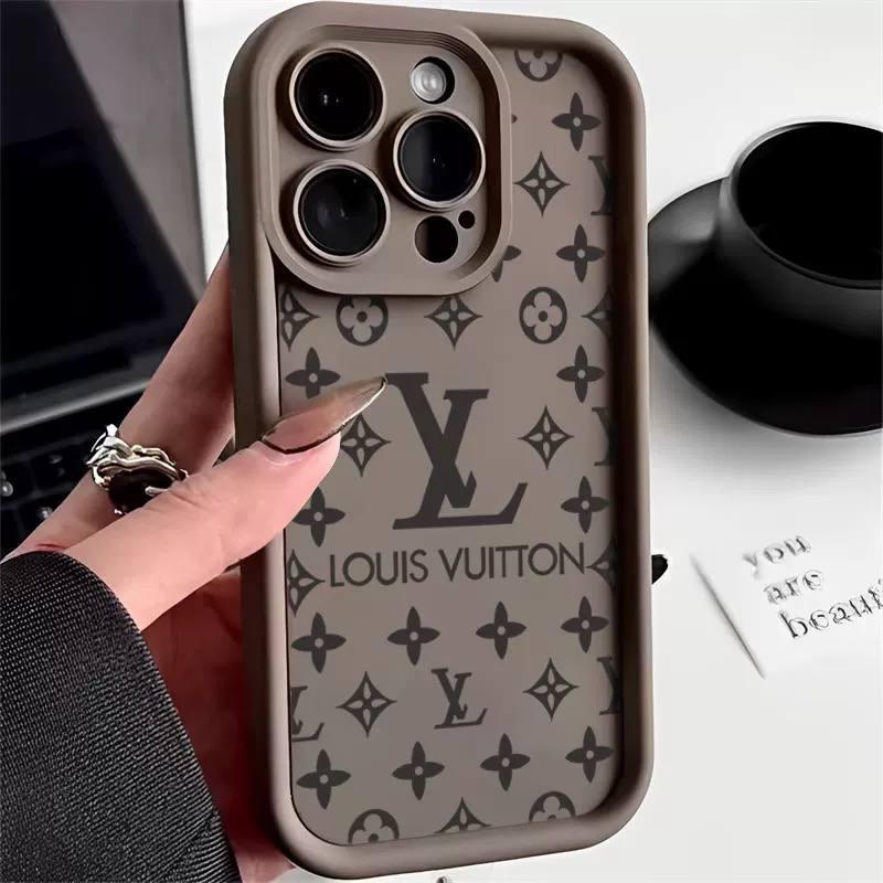 Чохол для Iphone 14 Plus матовий Louis Vuitton, захисний, коричневий