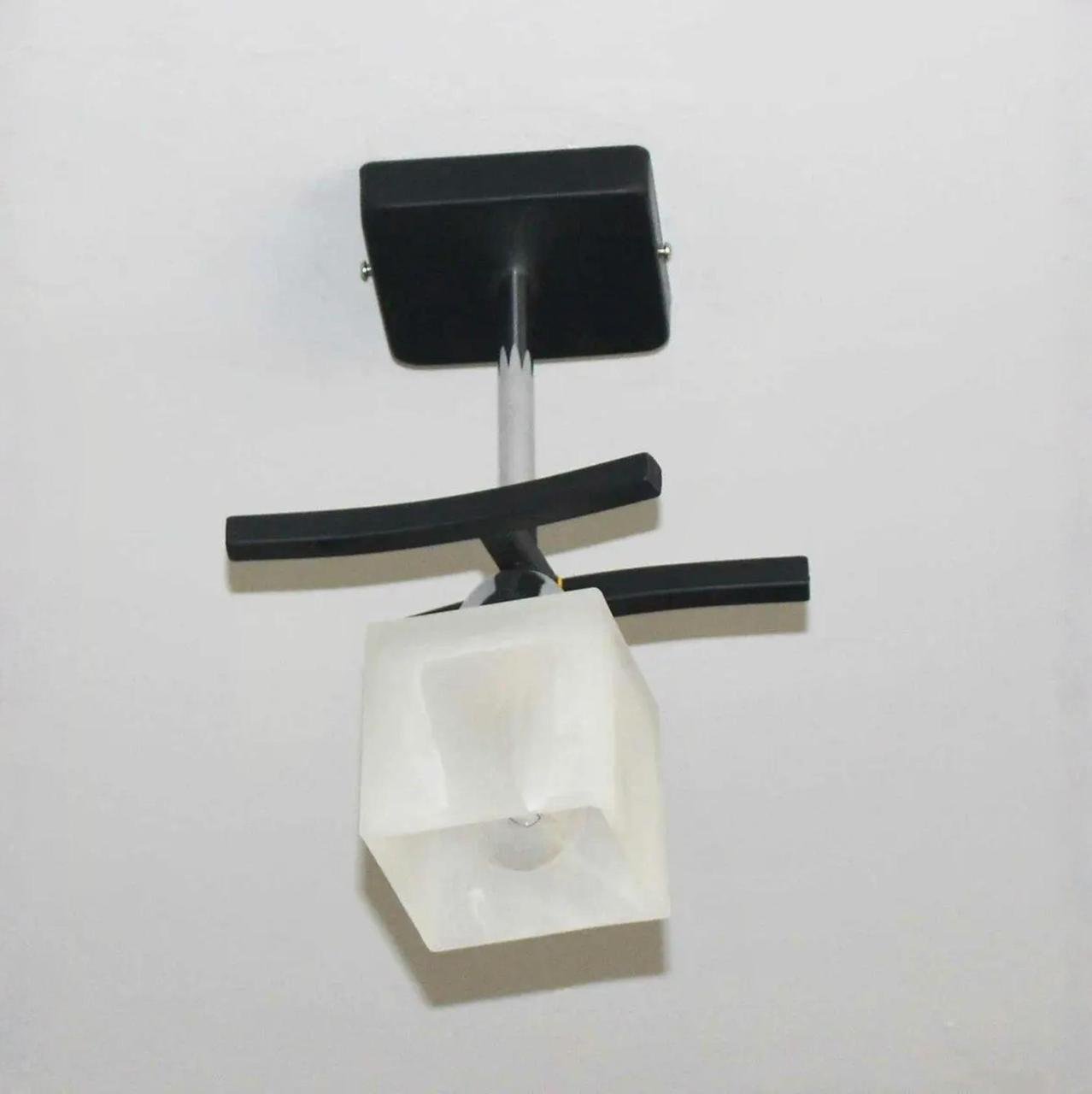 Потолочный светильник Sirius с квадратным плафоном под лампу Е27 Черный/Хром (B A1507/1)