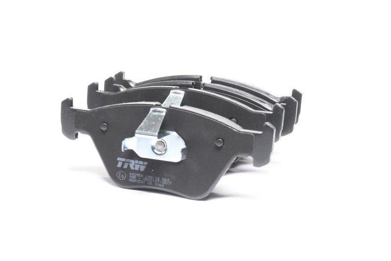Колодки тормозные дисковые BMW X3 передние (GDB1531 TRW Engine Components)