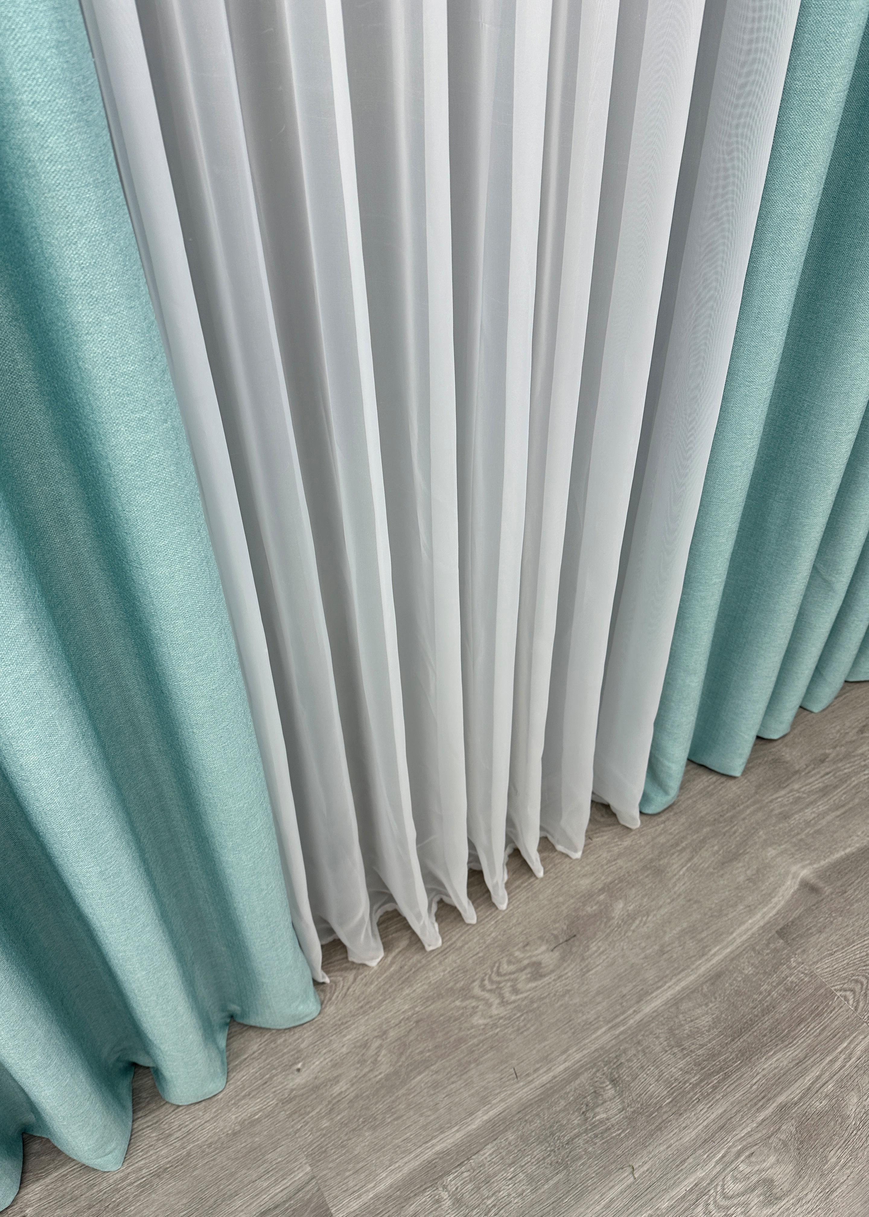 Комплект готових штор VR-Textil Шеніл однотонний №1697ш 150х270 см 2 шт. Світло-бірюзовий (33-0596) - фото 10 Комплект готових штор VR-Textil Шеніл однотонний №1697ш 150х270 см 2 шт. Світло-бірюзовий (33-0596) - фото 10