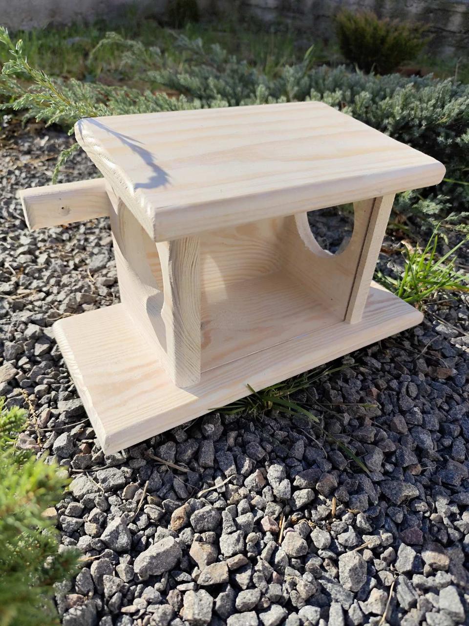 Кормушка для белок Гостинец из древесины 35х20х16 см Белый Кормушка для белок Гостинец из древесины 35х20х16 см Белый