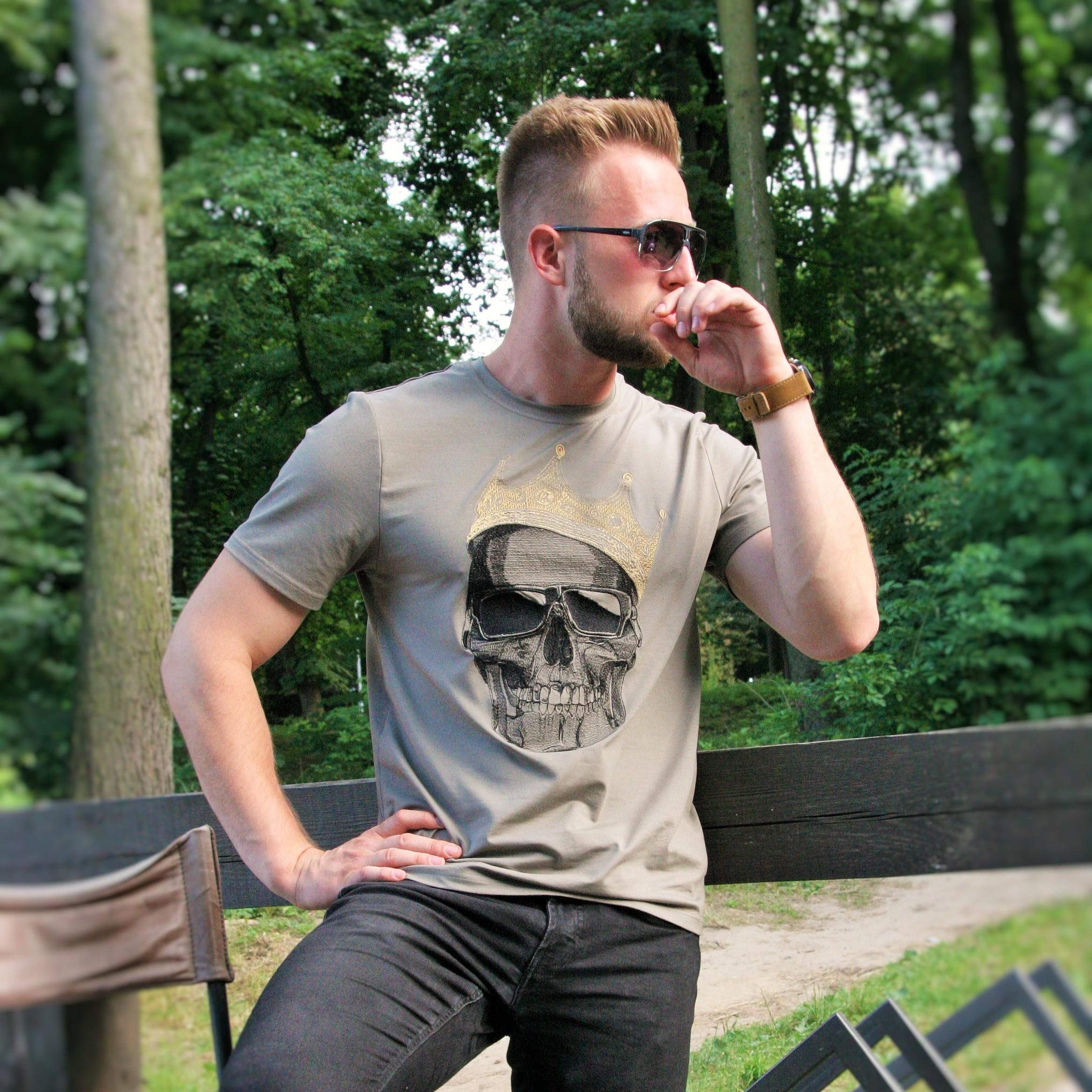 Футболка з вишивкою BATIAR Череп з короною XXXL Хакі