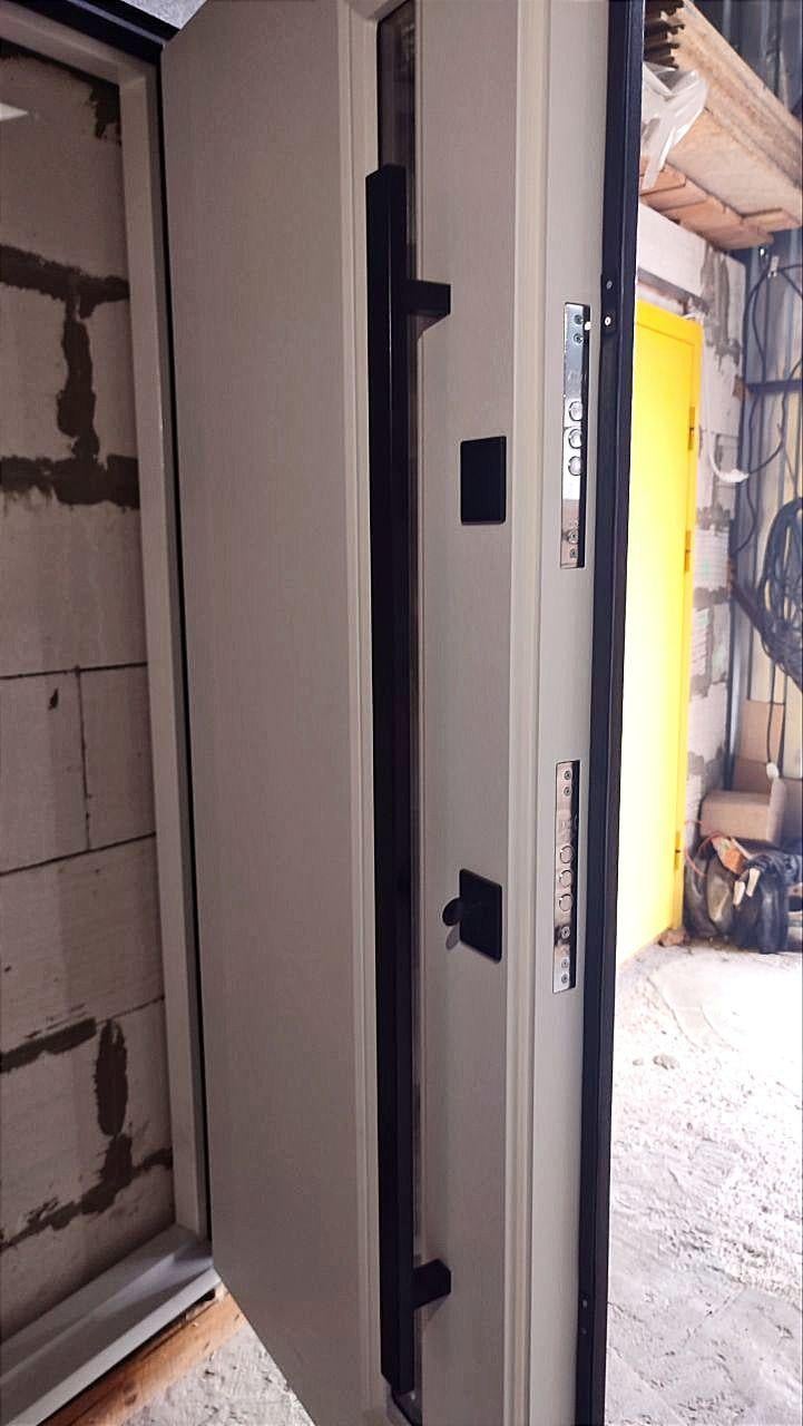 Двері вхідні вулиця Redfort Модена композит зі склопакетом 960х2050 мм Венге/Біле дерево (23537779) - фото 3 Двері вхідні вулиця Redfort Модена композит зі склопакетом 960х2050 мм Венге/Біле дерево (23537779) - фото 3