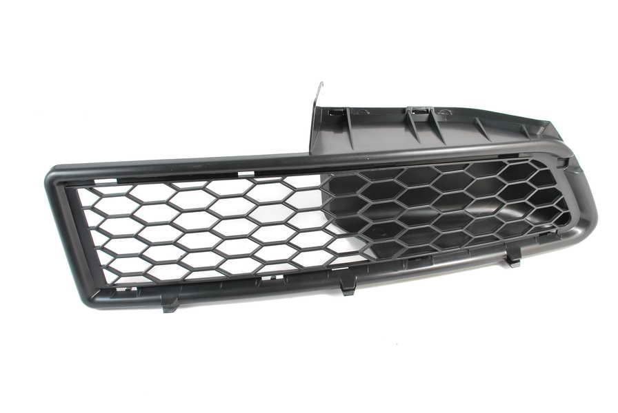 Решетка бампера AVTM Renault Logan/Dacia Logan 04-08 правая (2701 994)