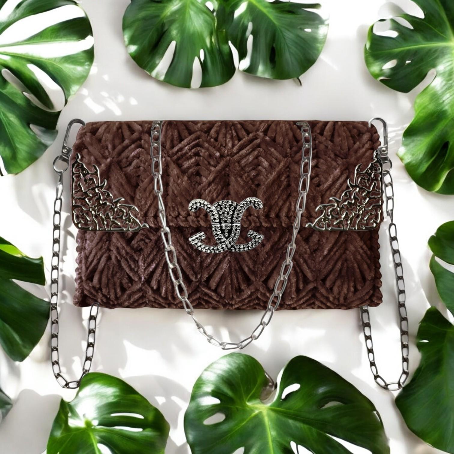 Набор для создания сумки из пластиковой канвы Серебряная лилия с нитками Темно-коричневый (1596-27) - фото 4 Набор для создания сумки из пластиковой канвы Серебряная лилия с нитками Темно-коричневый (1596-27) - фото 4