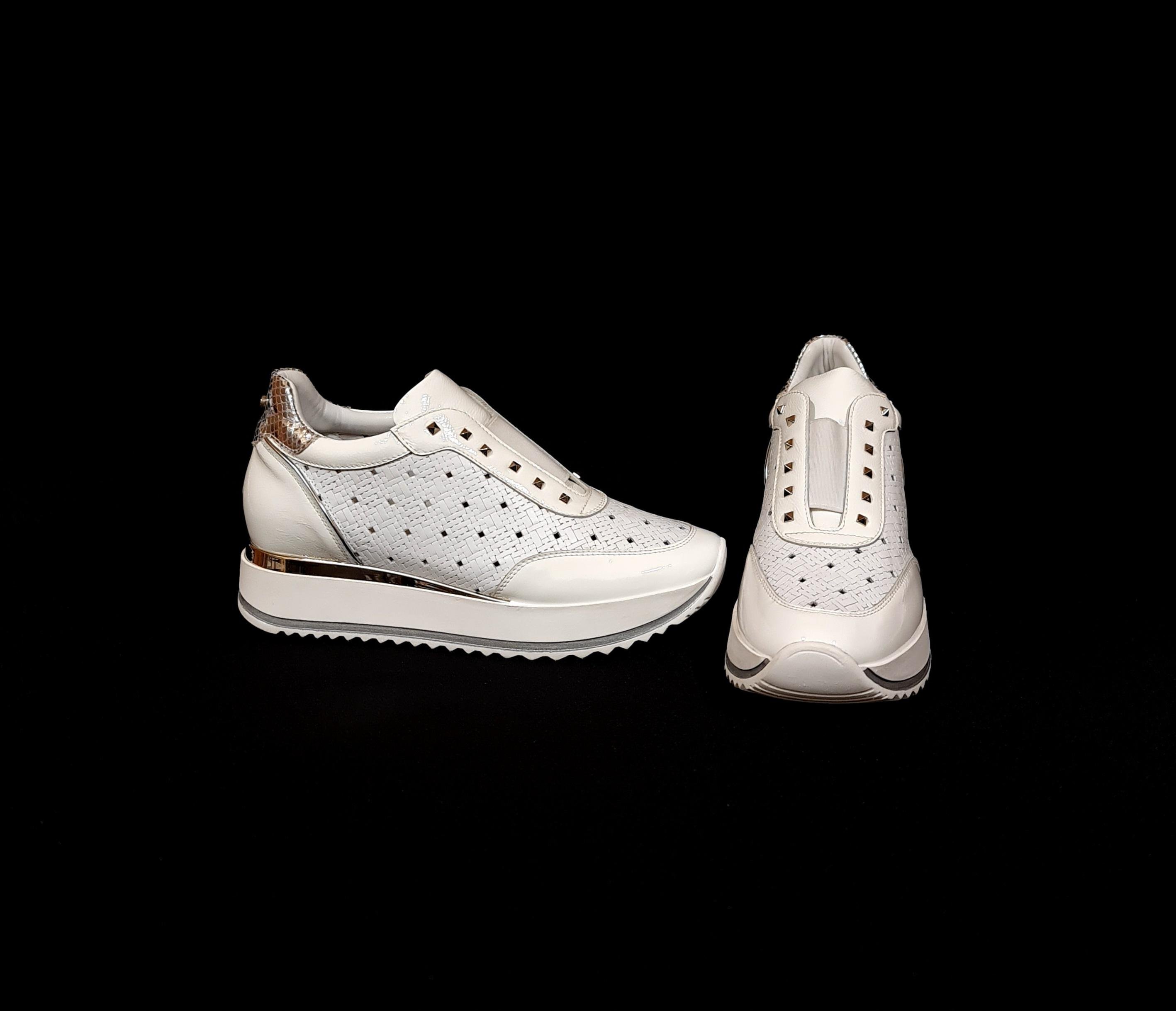 Мокасіни жіночі Kelton шкіра демісезон танкетка 5 см р. 37 Білий (90311) - фото 9 Мокасіни жіночі Kelton шкіра демісезон танкетка 5 см р. 37 Білий (90311) - фото 9