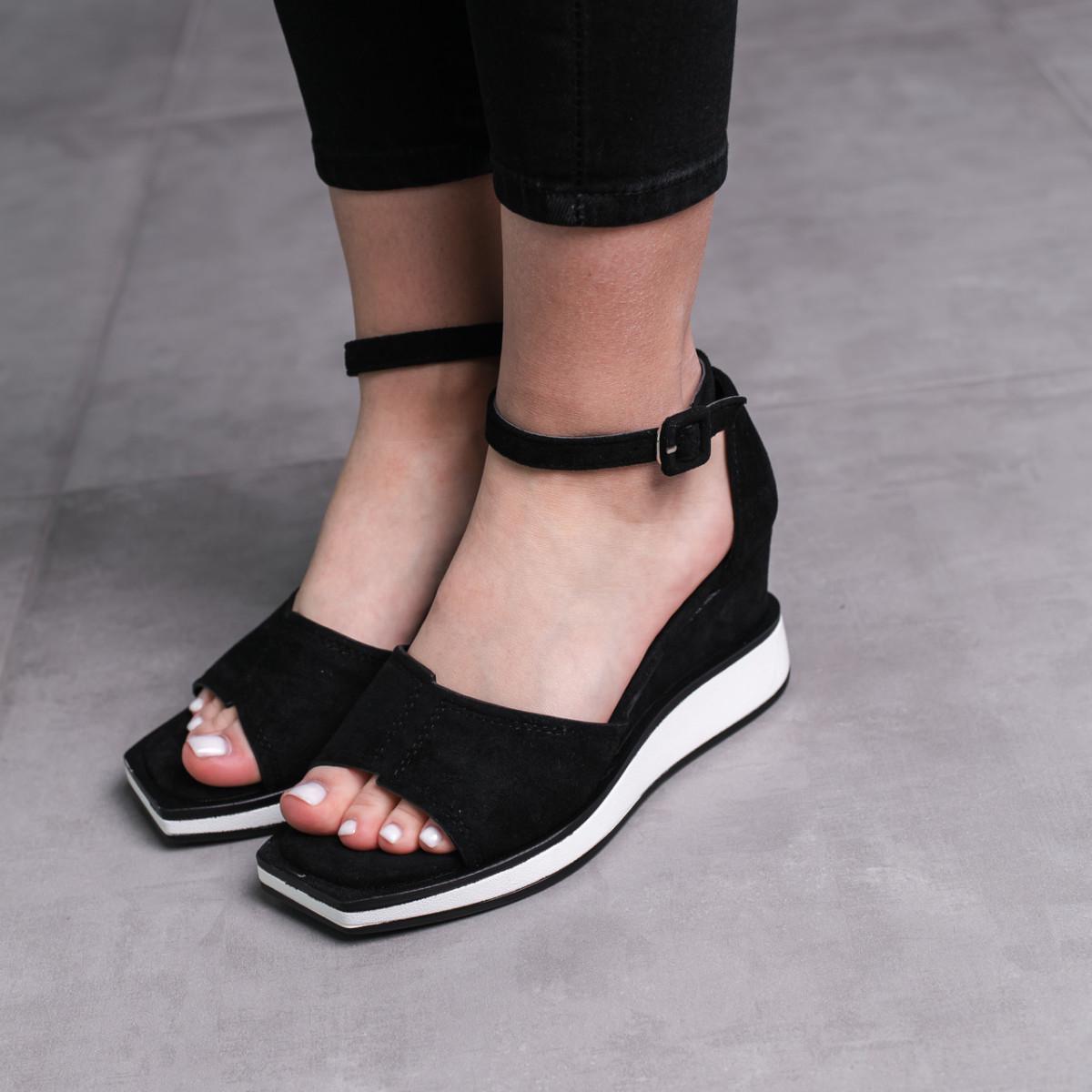 Босоножки женские Fashion р. 39 25 см Черный (3689)