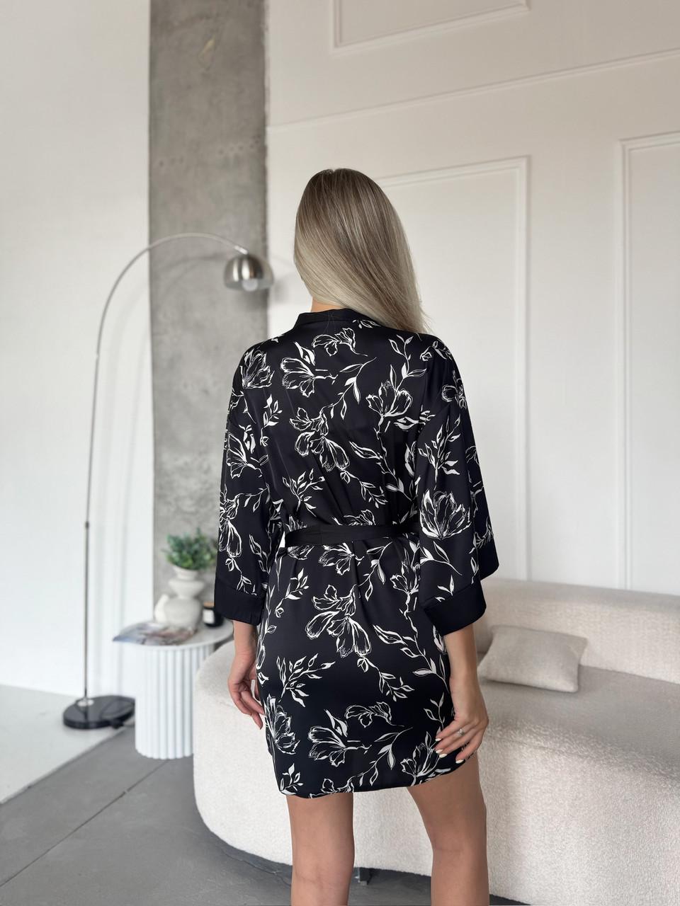 Халат-кимоно женский Julia Ulich шелковый с широким рукавом M Черный (27565844) - фото 3 Халат-кимоно женский Julia Ulich шелковый с широким рукавом M Черный (27565844) - фото 3