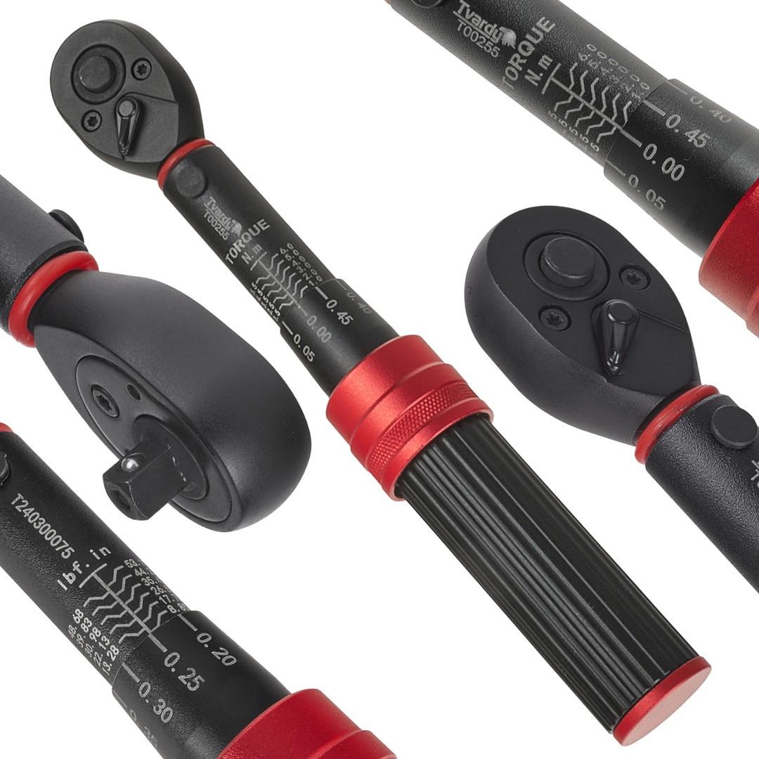 Ключ динамометриичний Tvardy 1/4 1- 6 Nm з хромомолібденової сталі Cr-Mo SCM440 твердістю 49HRC 6 210 мм (T00255) - фото 2 Ключ динамометриичний Tvardy 1/4 1- 6 Nm з хромомолібденової сталі Cr-Mo SCM440 твердістю 49HRC 6 210 мм (T00255) - фото 2