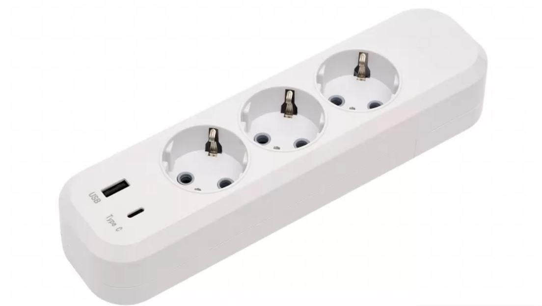 Колодка для удлинителей Luxel 3 розетки с заземлением/USB/Type-C (7161)