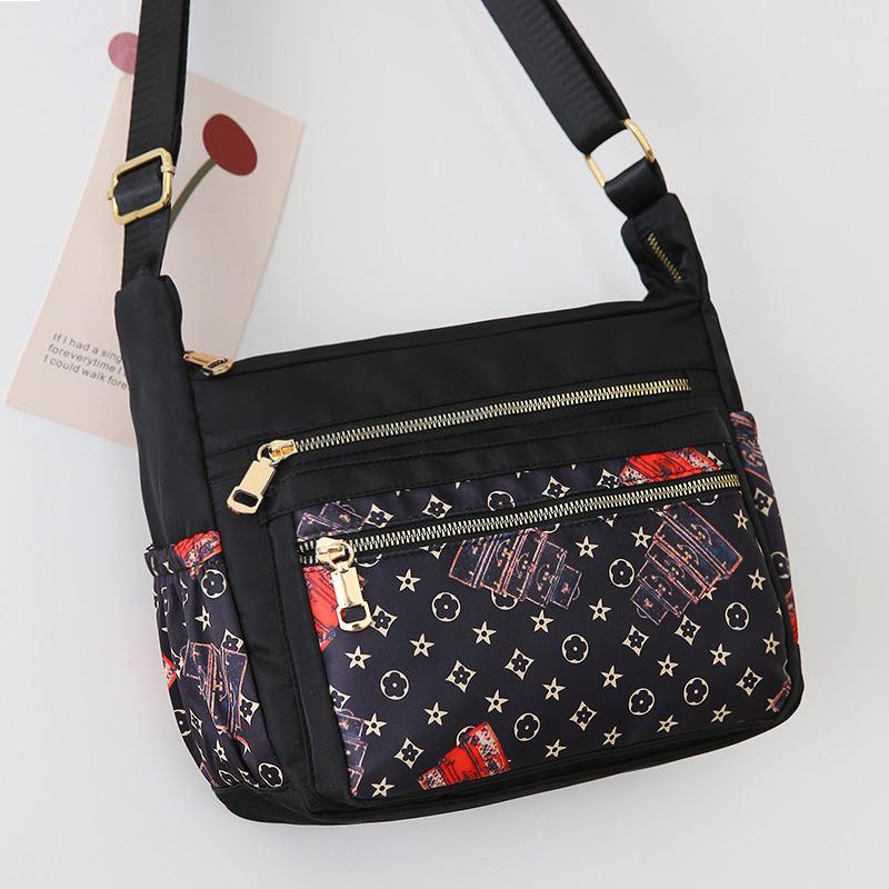 Сумка женская Italian Bags Ringis Crosses через плечо