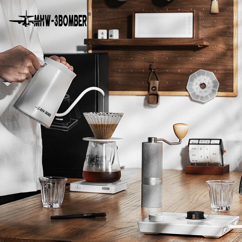 Подарунковий набір бариста MHW-3BOMBER Assassin M1 Drip Coffee Set 9в1 Білий (CS7007W-OS) - фото 2 Подарунковий набір бариста MHW-3BOMBER Assassin M1 Drip Coffee Set 9в1 Білий (CS7007W-OS) - фото 2