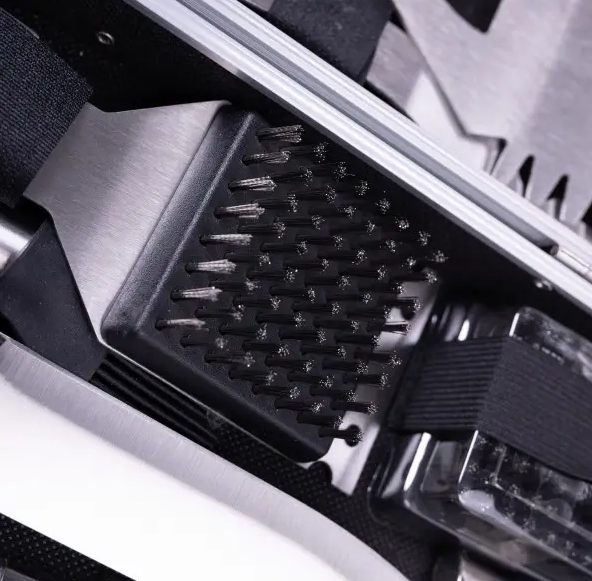 Набір аксесуарів для грилю та барбекю в кейсі 19 предметів - фото 8 Набір аксесуарів для грилю та барбекю в кейсі 19 предметів - фото 8