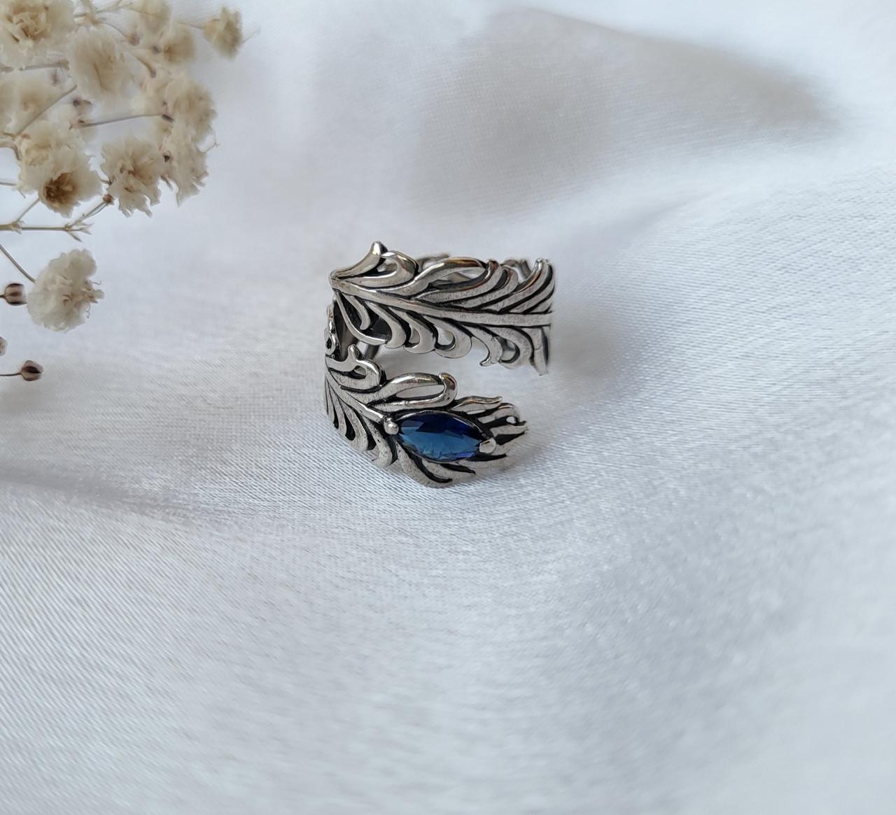 Кольцо женское Перо с синим камнем 5,60 г р. 17-22 925 проба (13024)