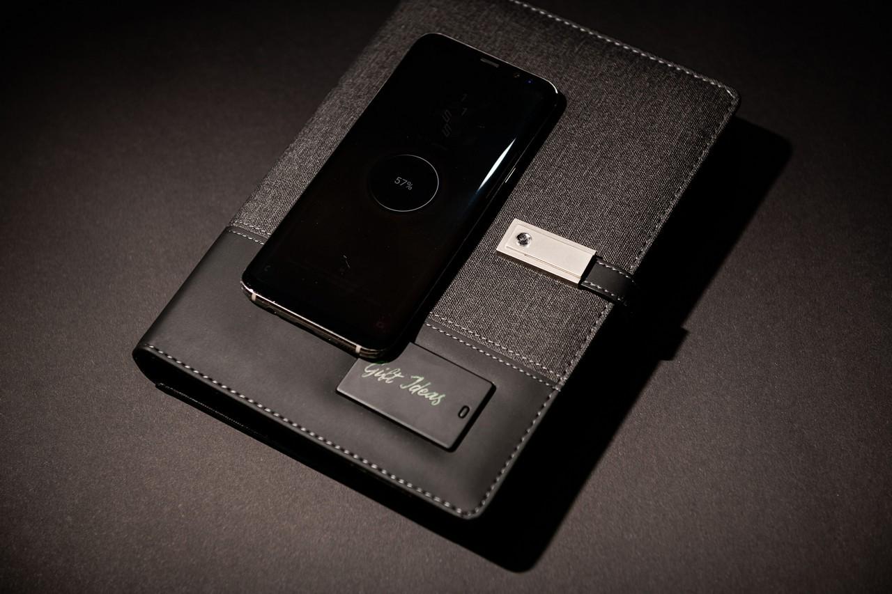 Бизнес ежедневник-органайзер Whiskey Stones 2021 с беспроводной зарядкой Темно-серый (00429)