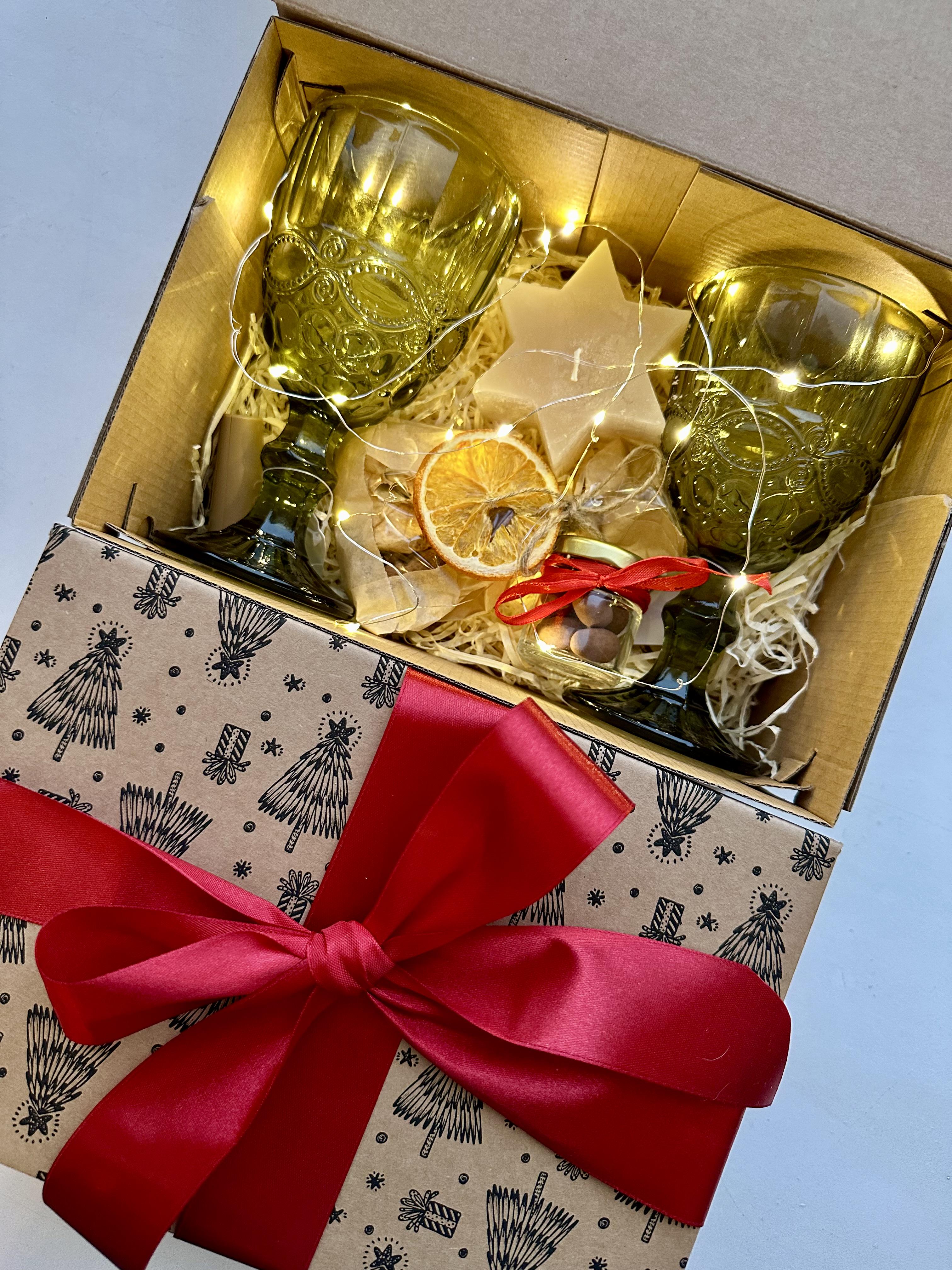 Набір новорічний для романтичного глінтвейну зі смаколиками (13532508)