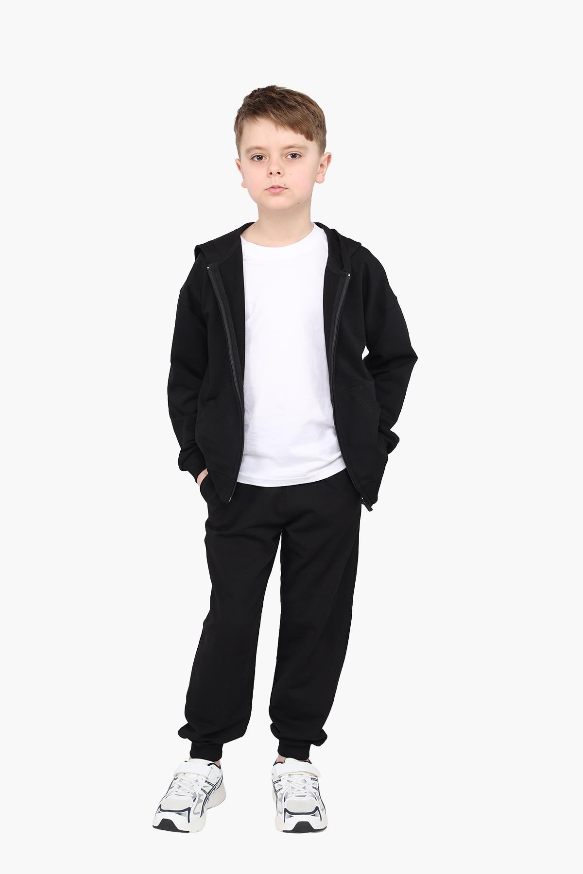 Штани спортивні для хлопчика Yuki ЦБ-00288411 140 см Чорний (SKT001094588) Штани спортивні для хлопчика Yuki ЦБ-00288411 140 см Чорний (SKT001094588)