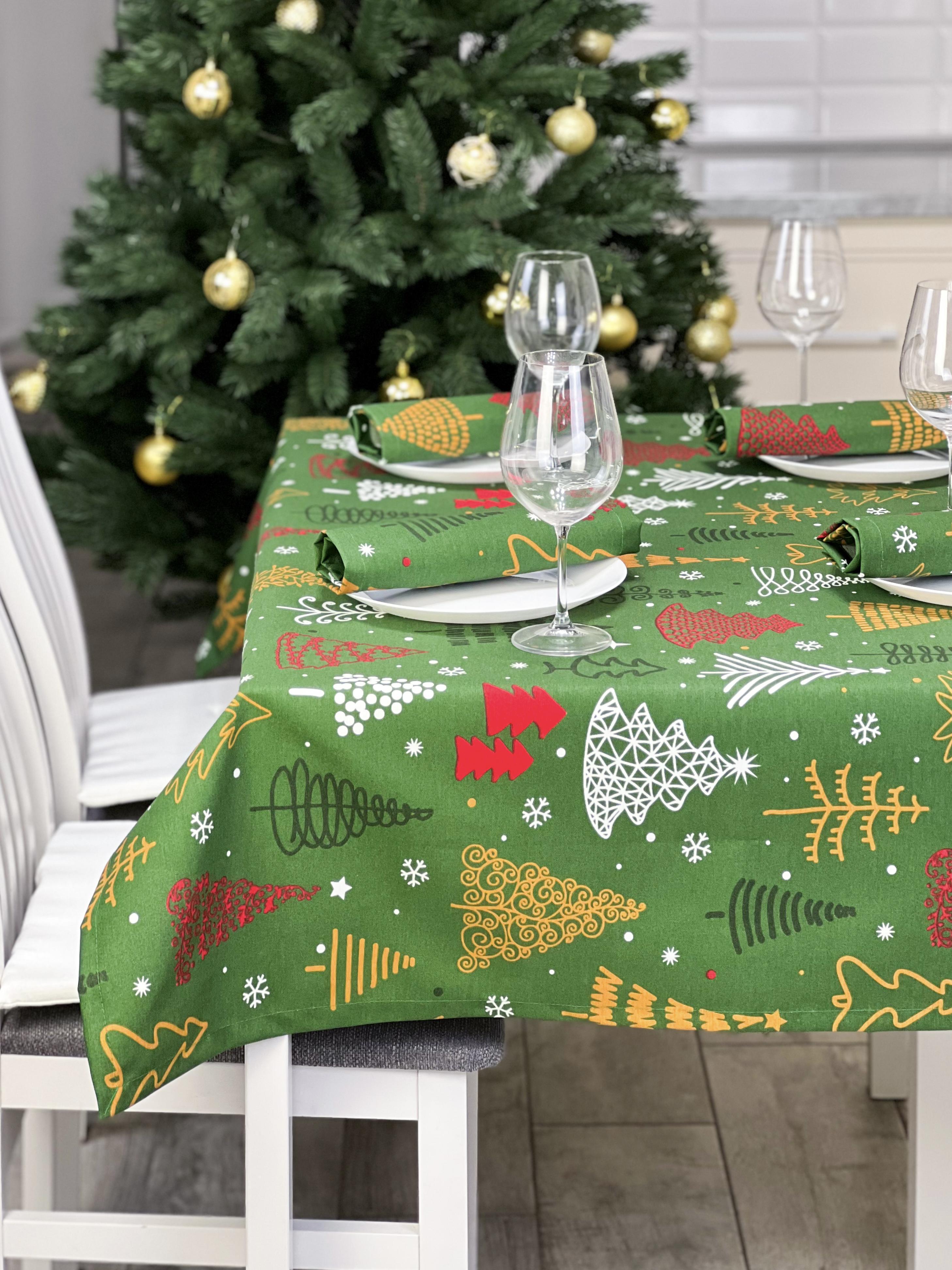 Скатертина новорічна водовідштовхувальна з принтом Ялинки 140x100 см/2 серветок 30x40 см Зелений (841-7)
