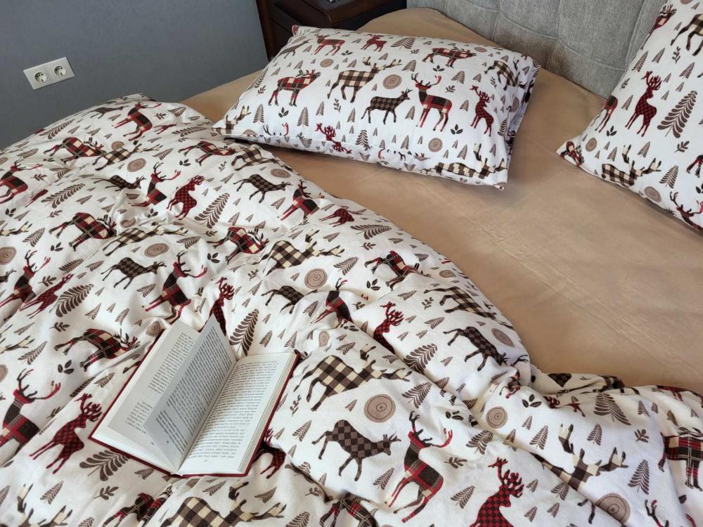 Комплект постельного белья Олени Turkish flannel полуторный на резинке Бежевый (1984564387)