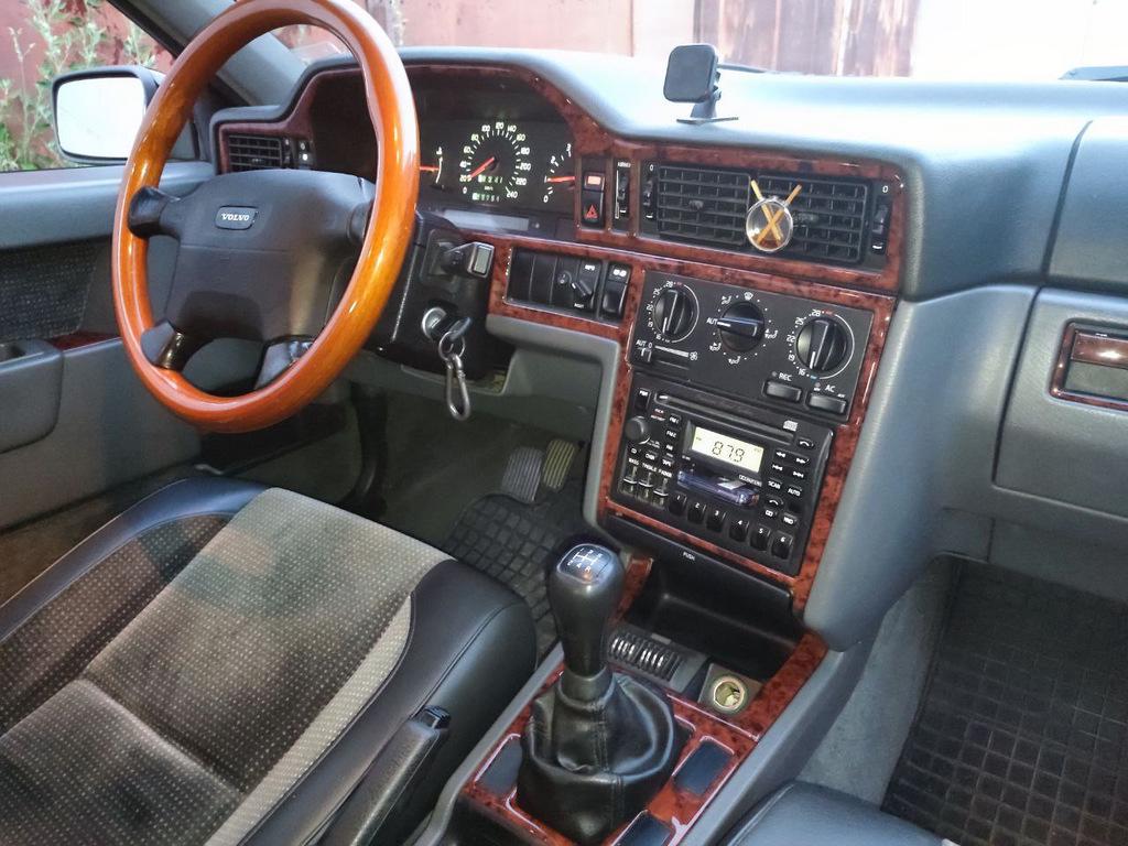 Накладки на панель Черный рояль Meric для Volvo 850 1991-1997 гг. пластик Черный