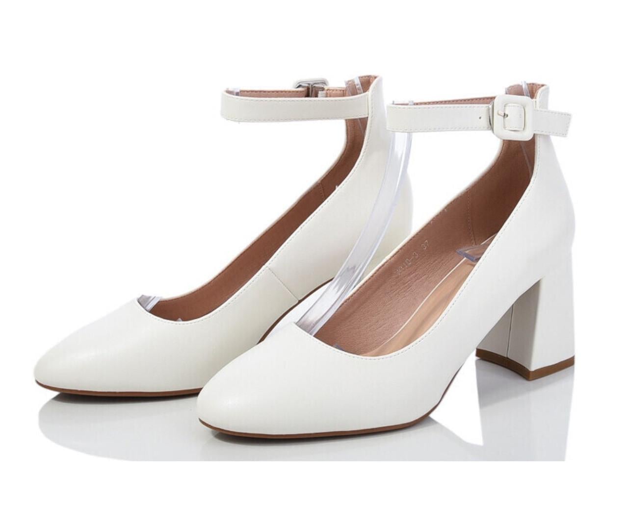 Туфли женские Loretta V010301/38 25,2 см р. 38 Белый