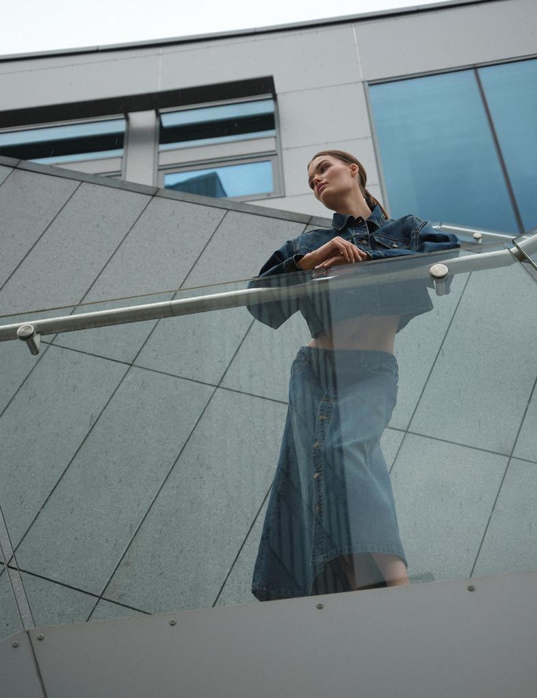 Юбка джинсовая женская Diverse MONALA M Темно-голубой (5905384039439) - фото 2 Юбка джинсовая женская Diverse MONALA M Темно-голубой (5905384039439) - фото 2