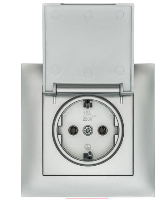 Розетка з заземлення бризгозахищена RS16-473 Silver