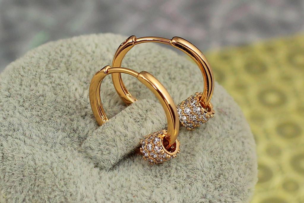 Серьги кольца Xuping Jewelry гладкие с шайбой из фианитов 2 см Золотистый