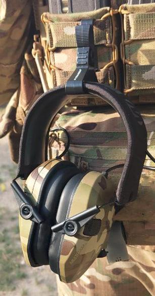 Кліпса Pyramex HHC100 для кріплення навушників та касок (69962350965860) - фото 3 Кліпса Pyramex HHC100 для кріплення навушників та касок (69962350965860) - фото 3