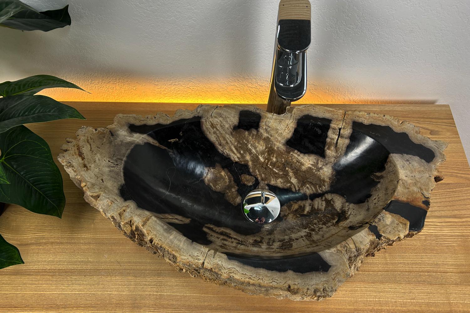 Раковина из окаменелого дерева накладная овальная 63x32 см (25020103) Раковина из окаменелого дерева накладная овальная 63x32 см (25020103)