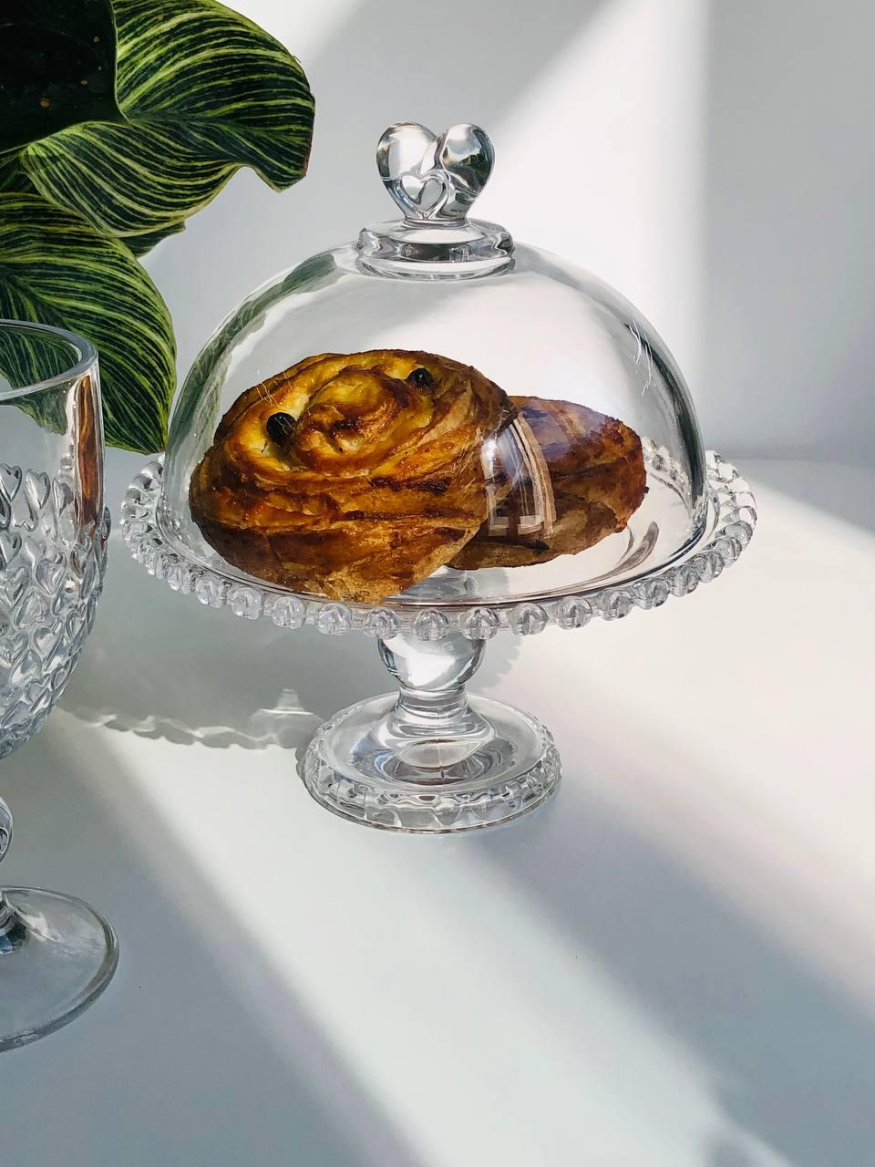 Тортівниця Olens Серце із кришкою скло 19,5 см Прозорий (01-031) - фото 3 Тортівниця Olens Серце із кришкою скло 19,5 см Прозорий (01-031) - фото 3