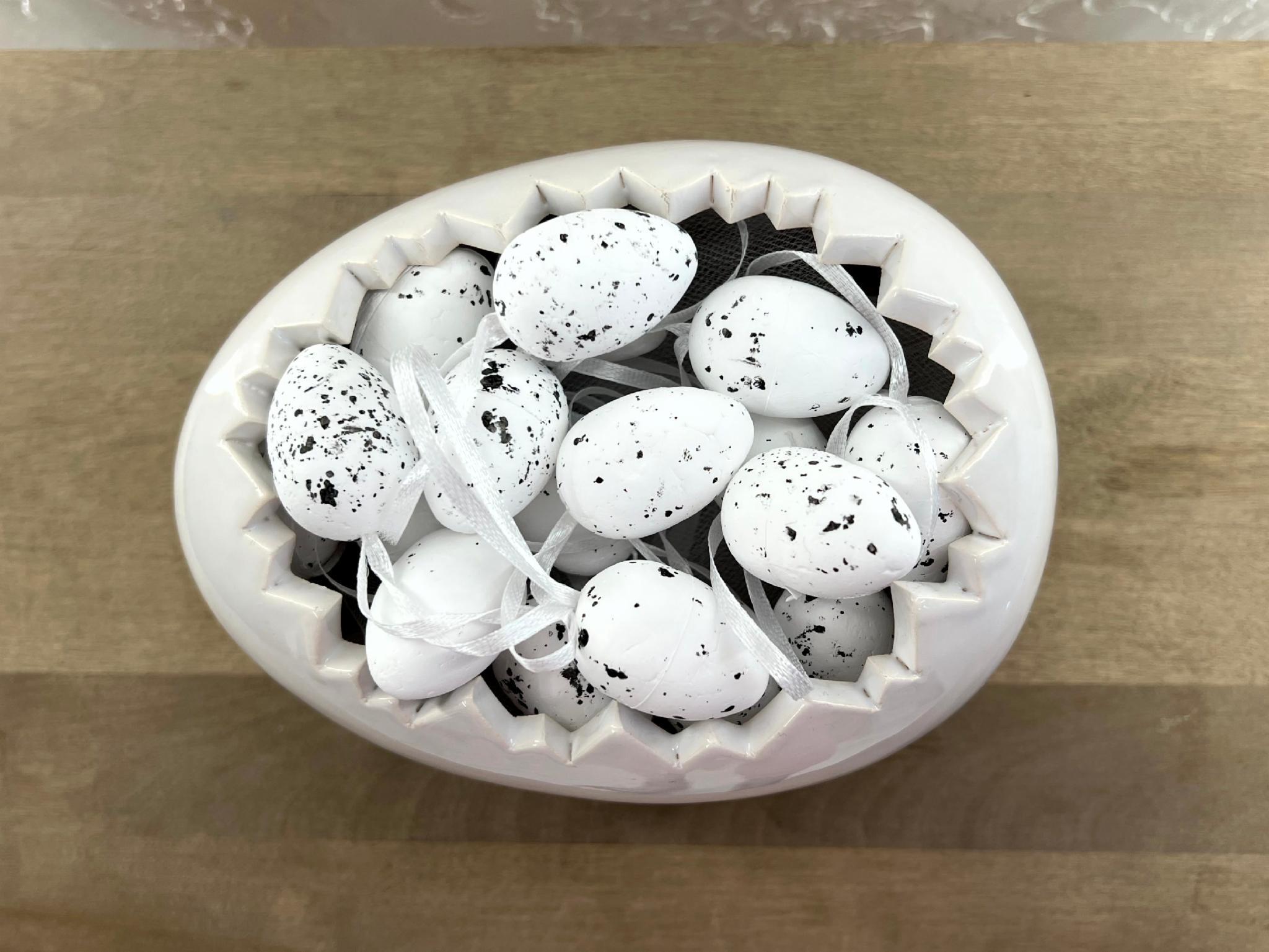 Яички декоративные пасхальные на подвесе 4 см 18 шт. Белый