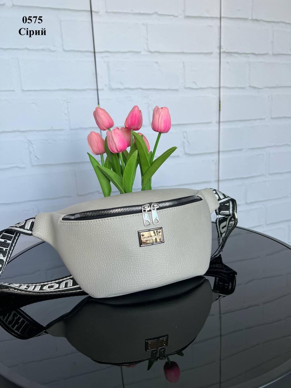 Сумка бананка на пояс женская из экокожи спортивная через плечо Серый - фото 3 Сумка бананка на пояс женская из экокожи спортивная через плечо Серый - фото 3