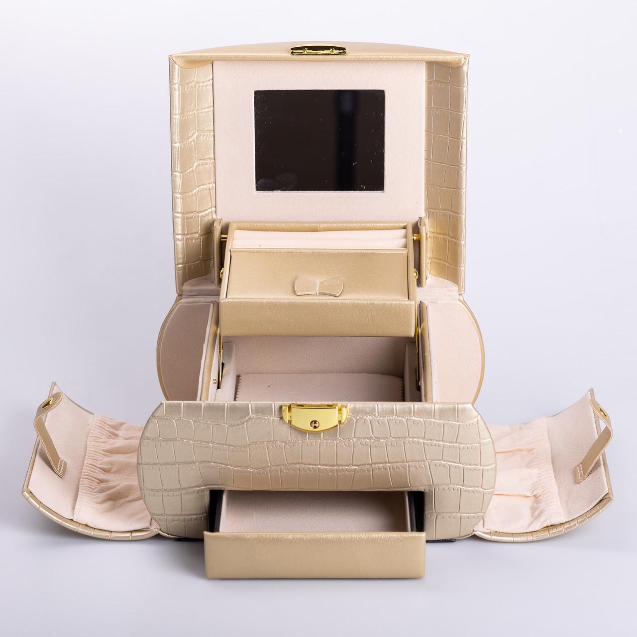 Шкатулка для украшений из эко кожи с замком 3 яруса (6682) Шкатулка для украшений из эко кожи с замком 3 яруса (6682)