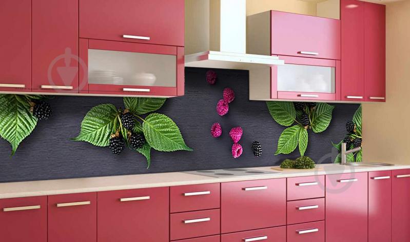 Скинали на кухню Zatarga  "Ежевика и Малина"  600х2500 мм виниловая 3Д наклейка кухонный фартук самоклеящаяся Z181729