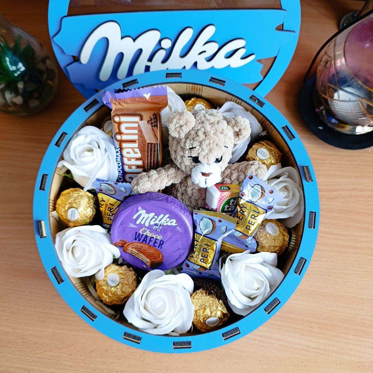 Подарочный бокс милка со сладостями и мыльными розами для девушки/ребенка на день влюбленных/8 марта/день рождения (ar221)