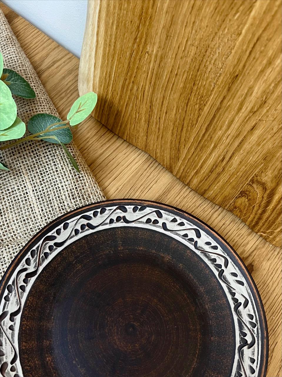 Тарілка керамічна глиняна різьблена ангоб 21 см (3001-4) - фото 4