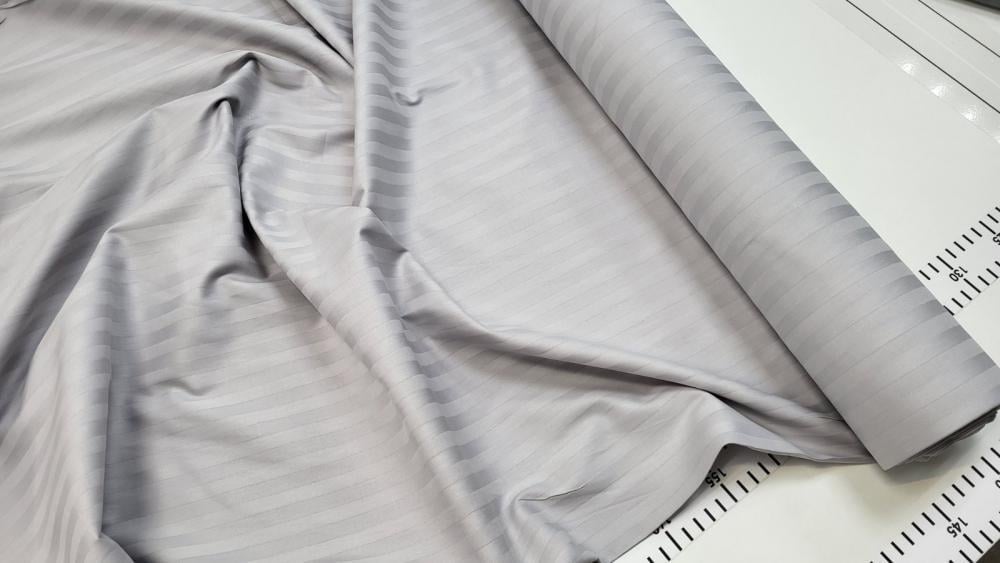 Комплект постельного белья на резинке Stripe LUX 1/1 см семейный/наволочки 50х70/70х70 см Gray Pearl (3927) - фото 2 Комплект постельного белья на резинке Stripe LUX 1/1 см семейный/наволочки 50х70/70х70 см Gray Pearl (3927) - фото 2