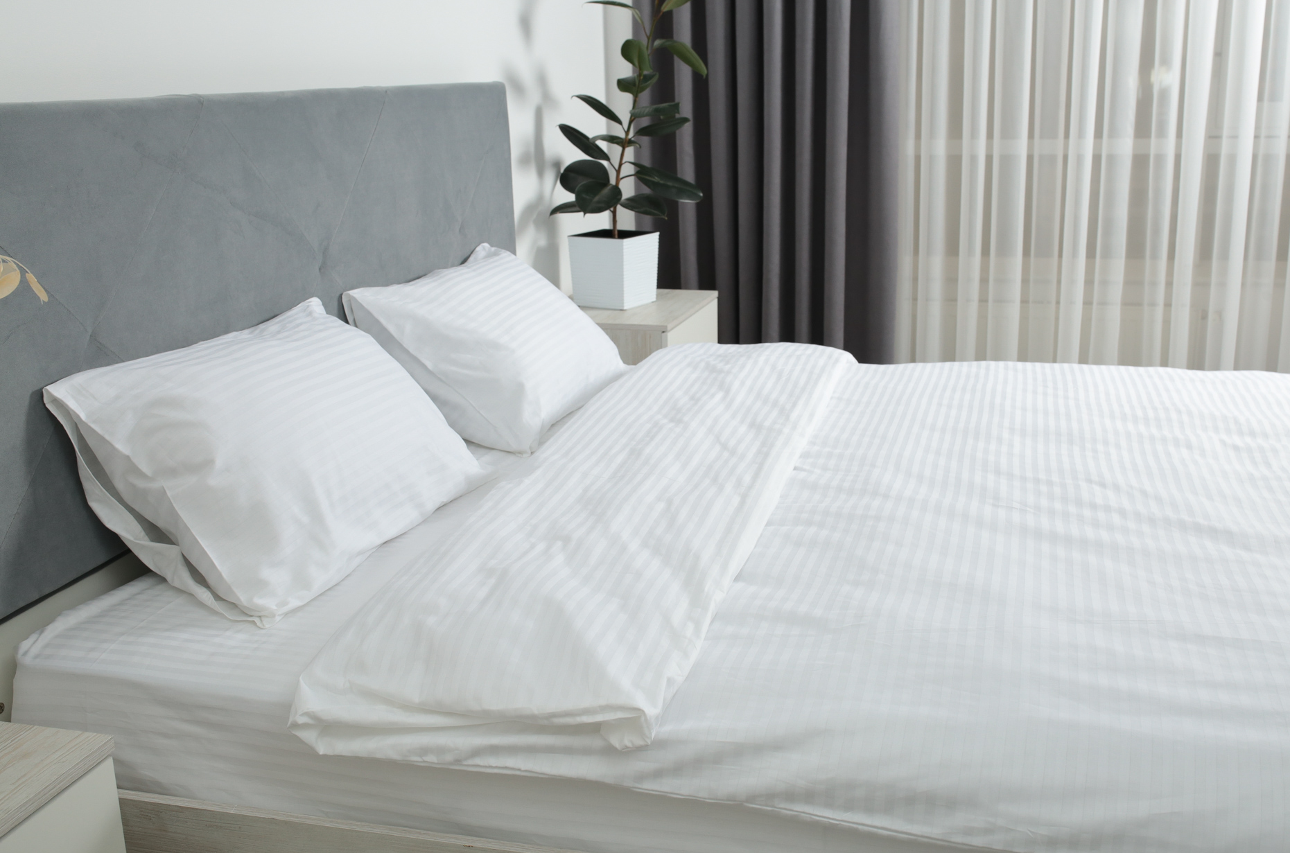 Комплект постельного белья семейный Amore beige0507 страйп-сатин Бежевый (KPB-As-ST220(1x1)-white0001(70х70)_) - фото 5 Комплект постельного белья семейный Amore beige0507 страйп-сатин Бежевый (KPB-As-ST220(1x1)-white0001(70х70)_) - фото 5