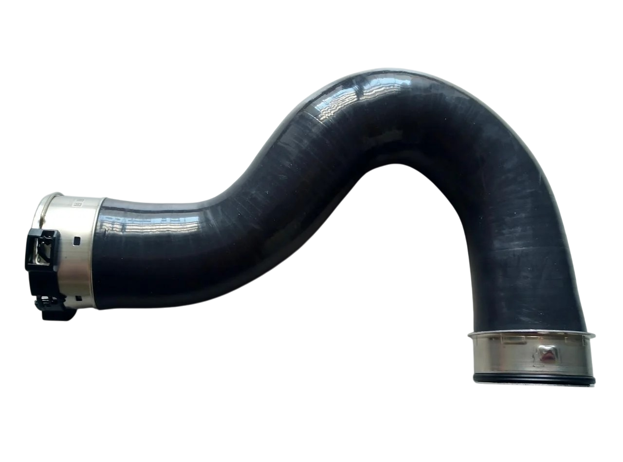 Патрубок интеркулера AUTOTECHTEILE 100 5265 MERCEDES SPRINTER OM642-646 06-> (3085961433)
